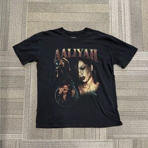 Aaliyah Graphic Tee